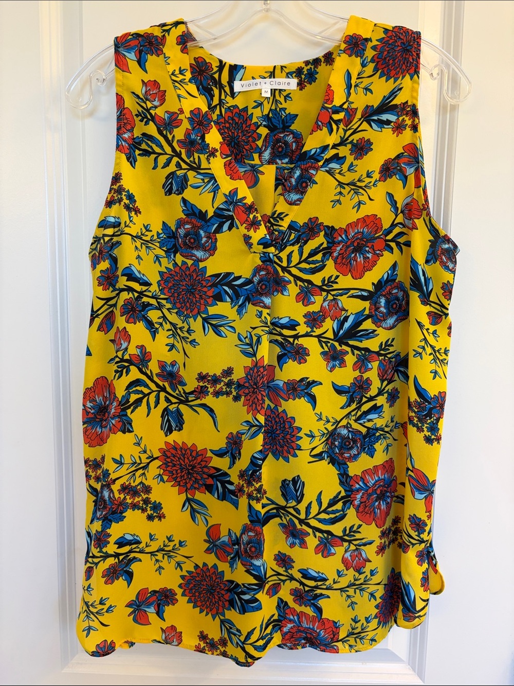 Violet & Claire Yellow Floral V-Neck Sleeveless Top